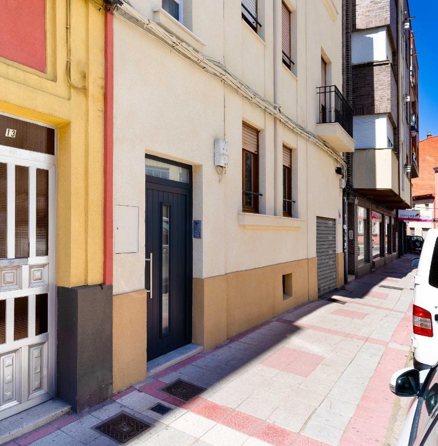 Housingleon - Muralla II Exterior photo